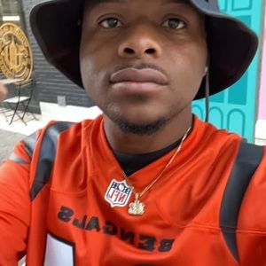 Meet your Posher, Gee